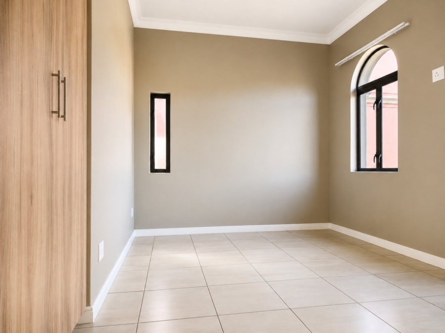 7 Bedroom Property for Sale in Ifafi North West